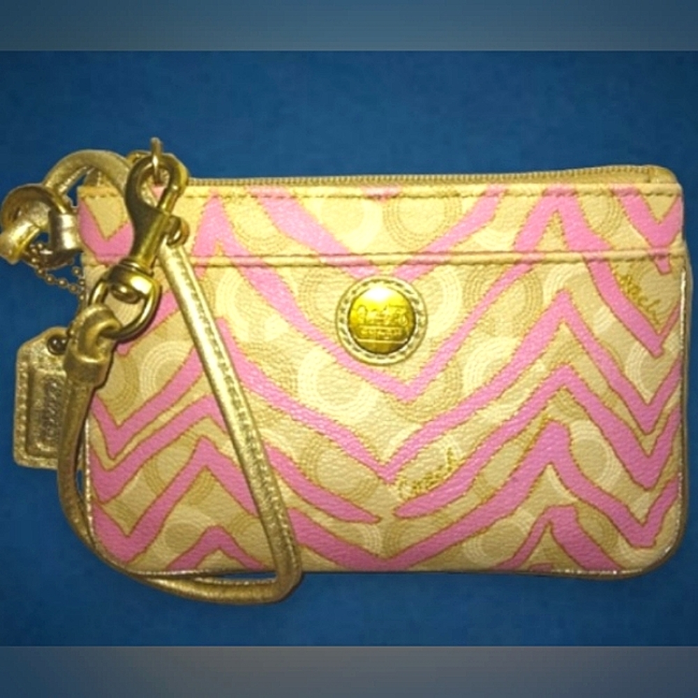☆Rare☆Limited Edition☆COACH OP Art Pink Zebra Stripe Metallic Clutch Wristlet☆